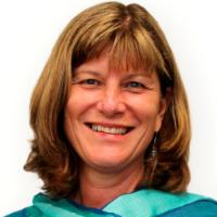 Dr Joanna McKenzie staff profile picture