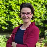 Dr Linda Clarke