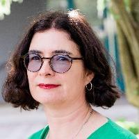 Dr Catherine Rivera staff profile picture